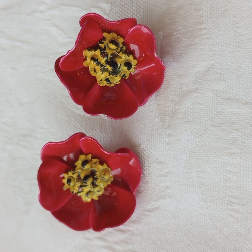Vintage Red enamel poppy flower clip on earrings